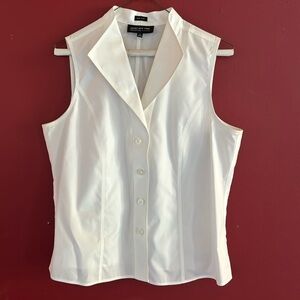 Jones New York sleeveless Blouse